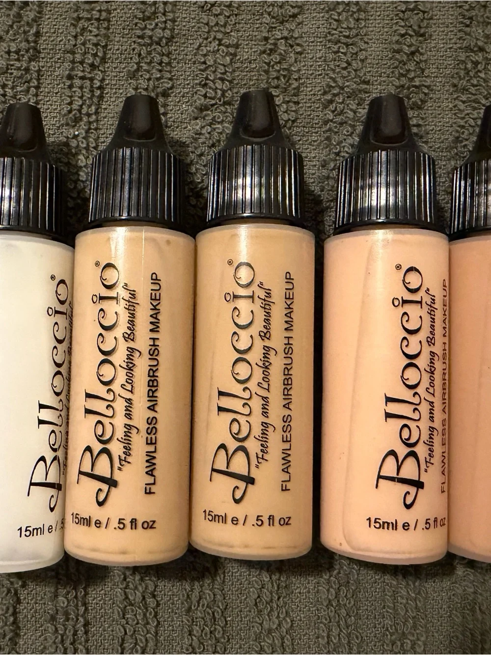 Belloccio Air Brush Foundation Makeup Light New